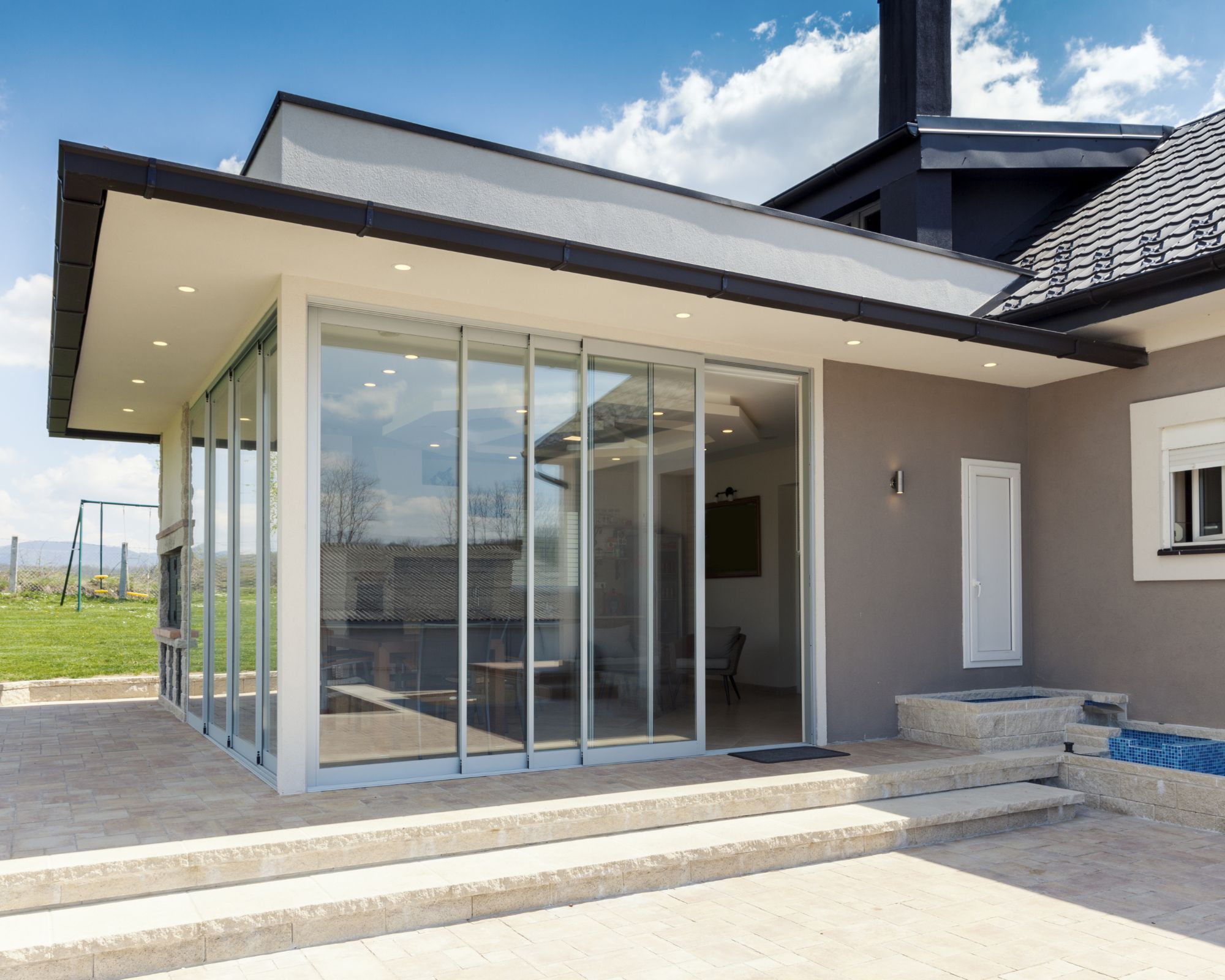 La terrasse en aluminium offre de nombreux avantages à votre maison !
